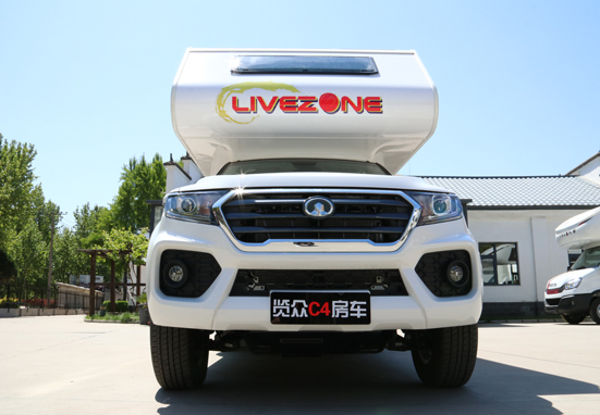 四驅(qū)、兩張超大床人床的房車(chē)，看這款