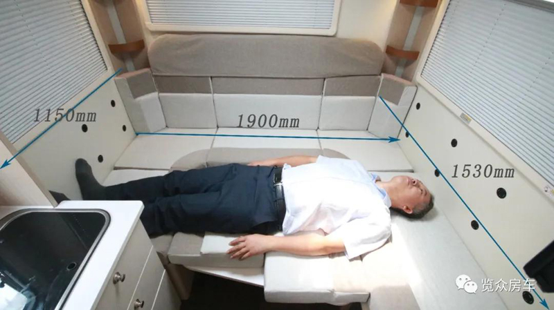 老人孩子房車旅行，選擇這款房車合適