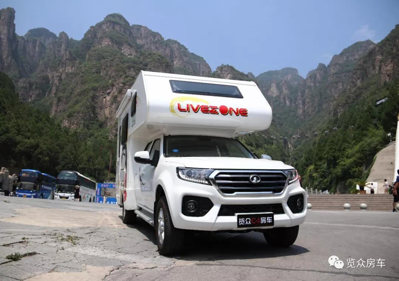 外觀大氣,空間十足的房車 外觀大氣,空間十足的房車