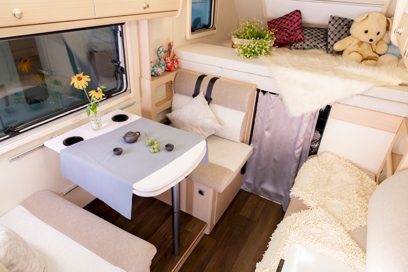 大床、大客廳得房車，四驅、動力好