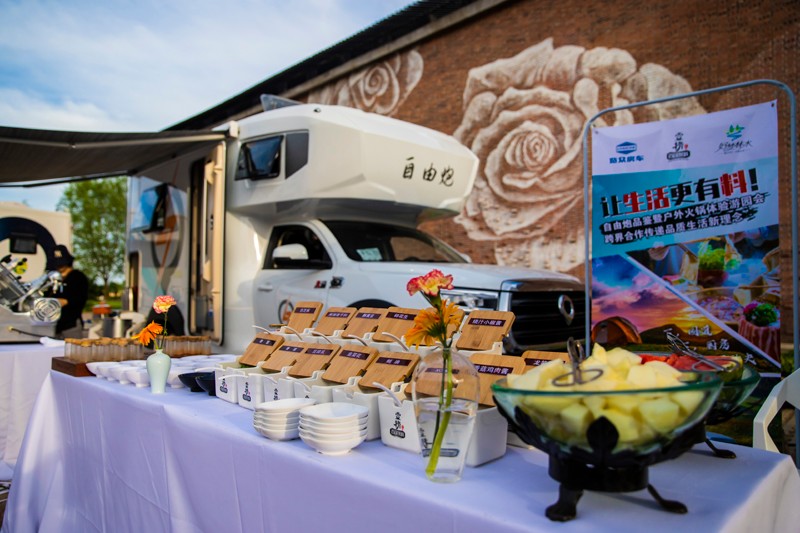 舒適房車(chē)生活，你怎么能不羨慕？