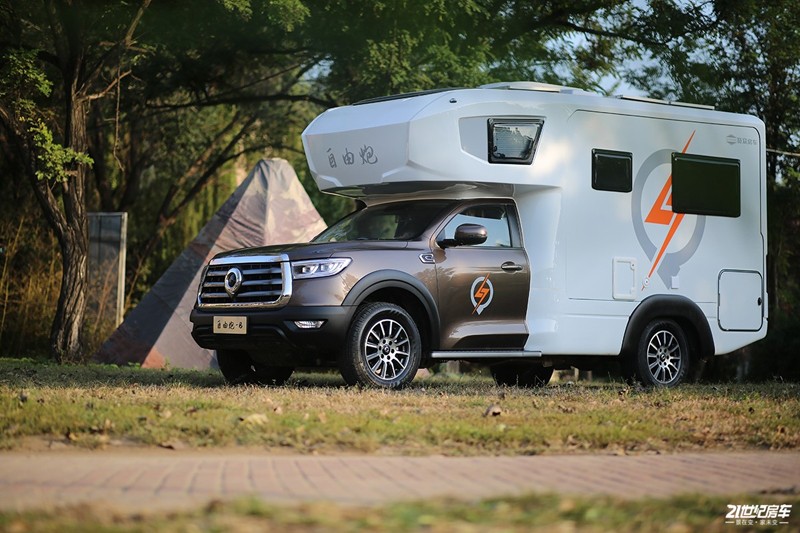 打響第二炮！搶先實拍體驗覽眾自由炮-B皮卡四驅(qū)房車