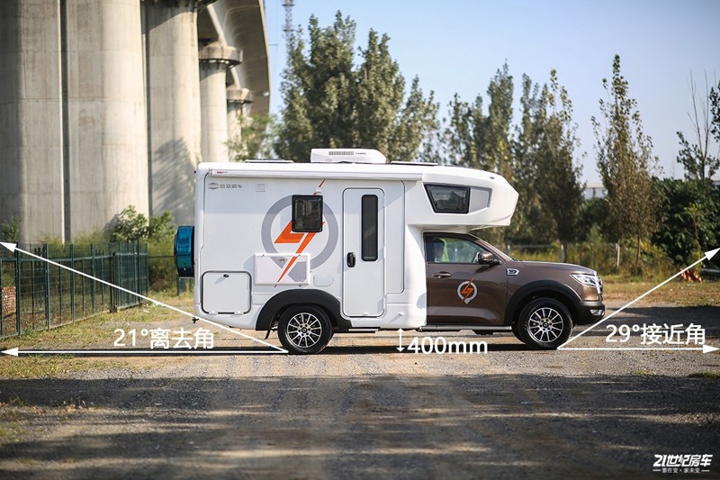 打響第二炮！搶先實拍體驗覽眾自由炮-B皮卡四驅(qū)房車