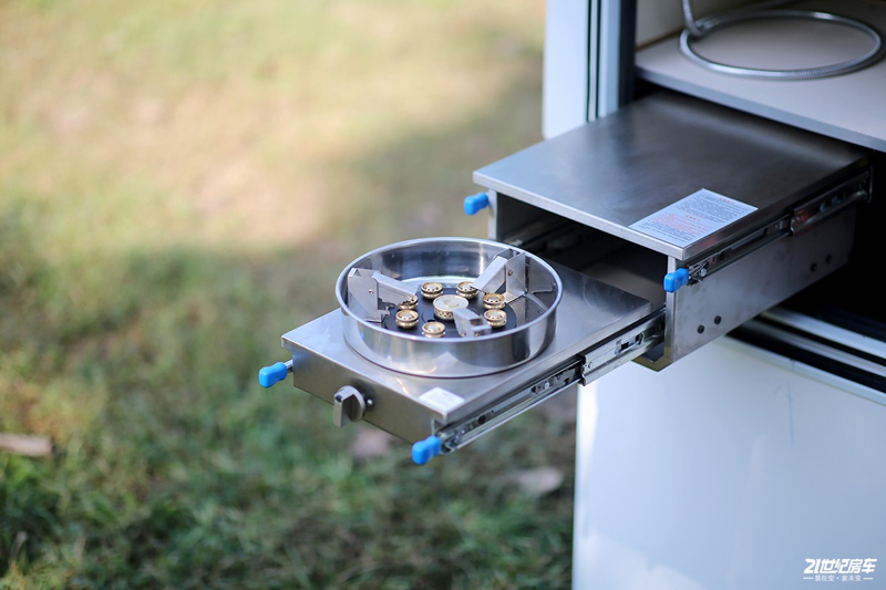 打響第二炮！搶先實拍體驗覽眾自由炮-B皮卡四驅(qū)房車