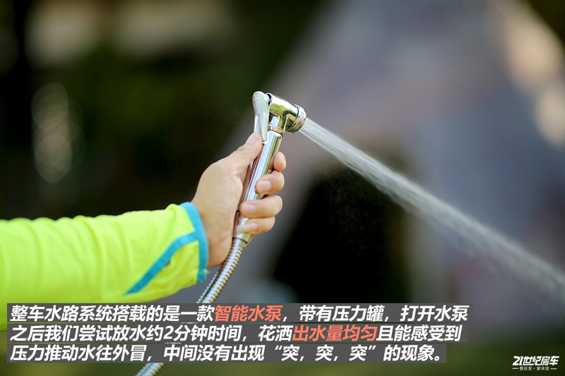 打響第二炮！搶先實拍體驗覽眾自由炮-B皮卡四驅(qū)房車