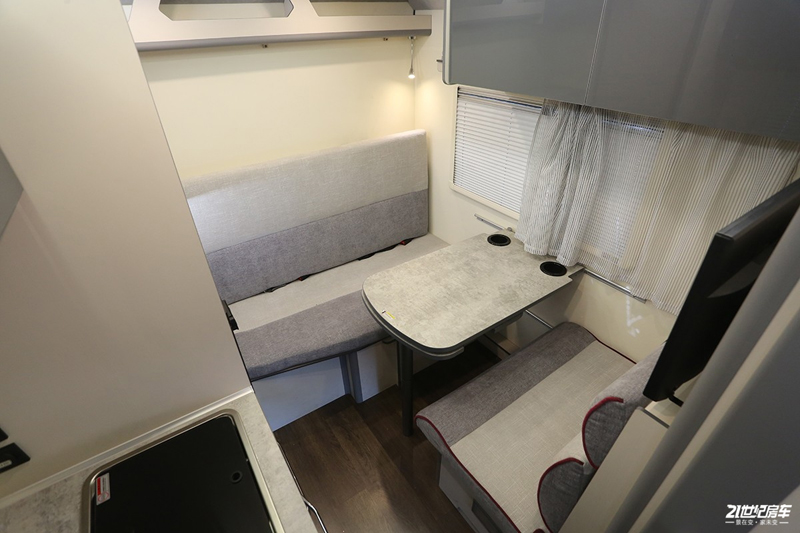 打響第二炮！搶先實拍體驗覽眾自由炮-B皮卡四驅(qū)房車