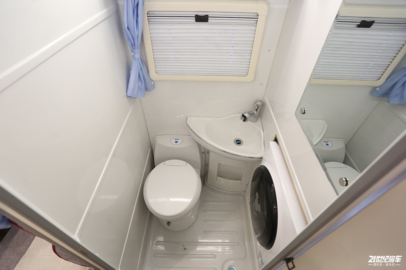 打響第二炮！搶先實拍體驗覽眾自由炮-B皮卡四驅(qū)房車