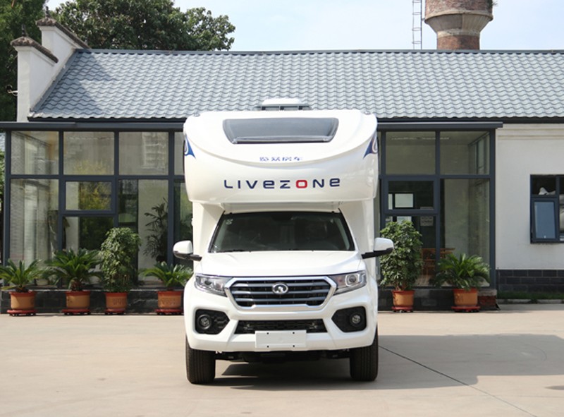 用硬核實力征服你，來選這款房車