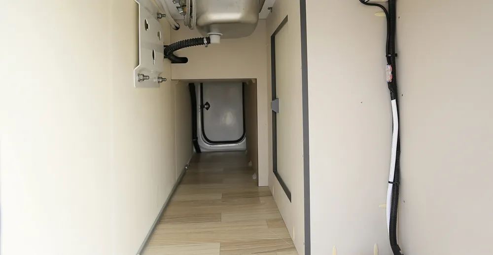 疫情之下，我們?yōu)槭裁催x擇房車出行？