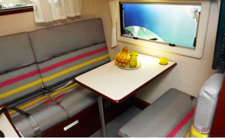 你沒看錯，歡迎來到2012年的房車世界！