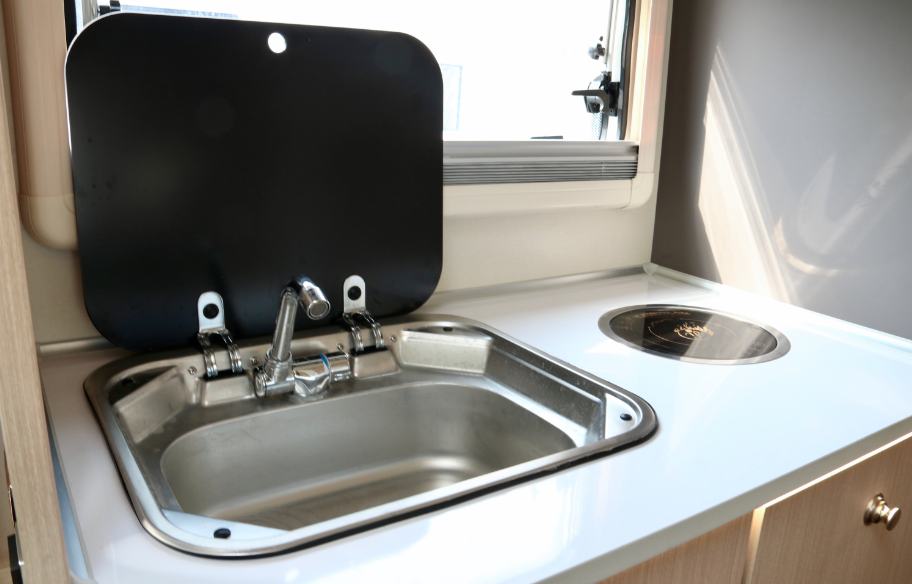 分時四驅、超大空間、一代經典——風駿C7！