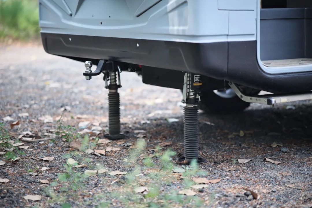 TOD智能四驅(qū) 全車越野套件，這是不是你理想的C型越野房車？