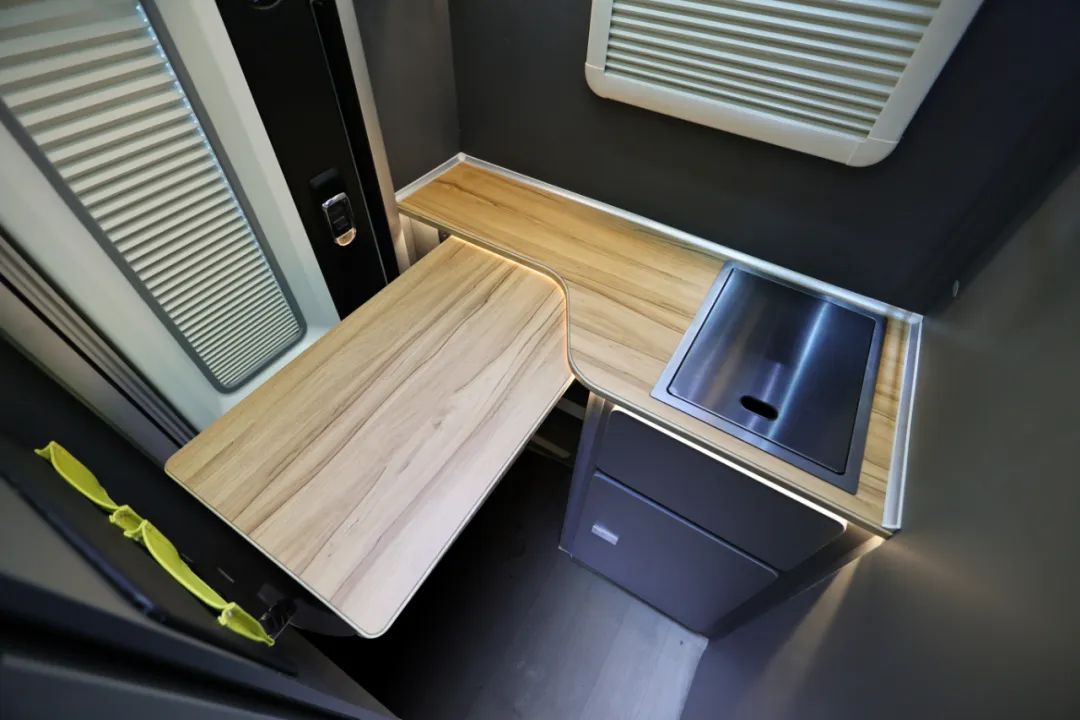 TOD智能四驅(qū) 全車越野套件，這是不是你理想的C型越野房車？